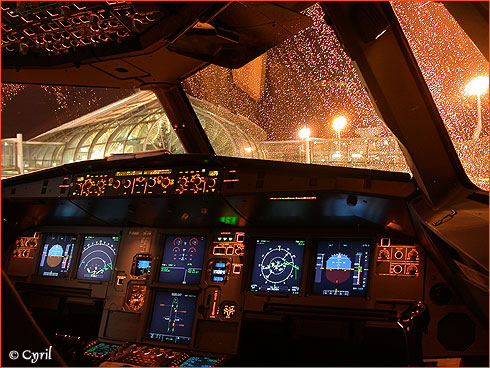 Cockpit d'A320-200 d'Air France au parking